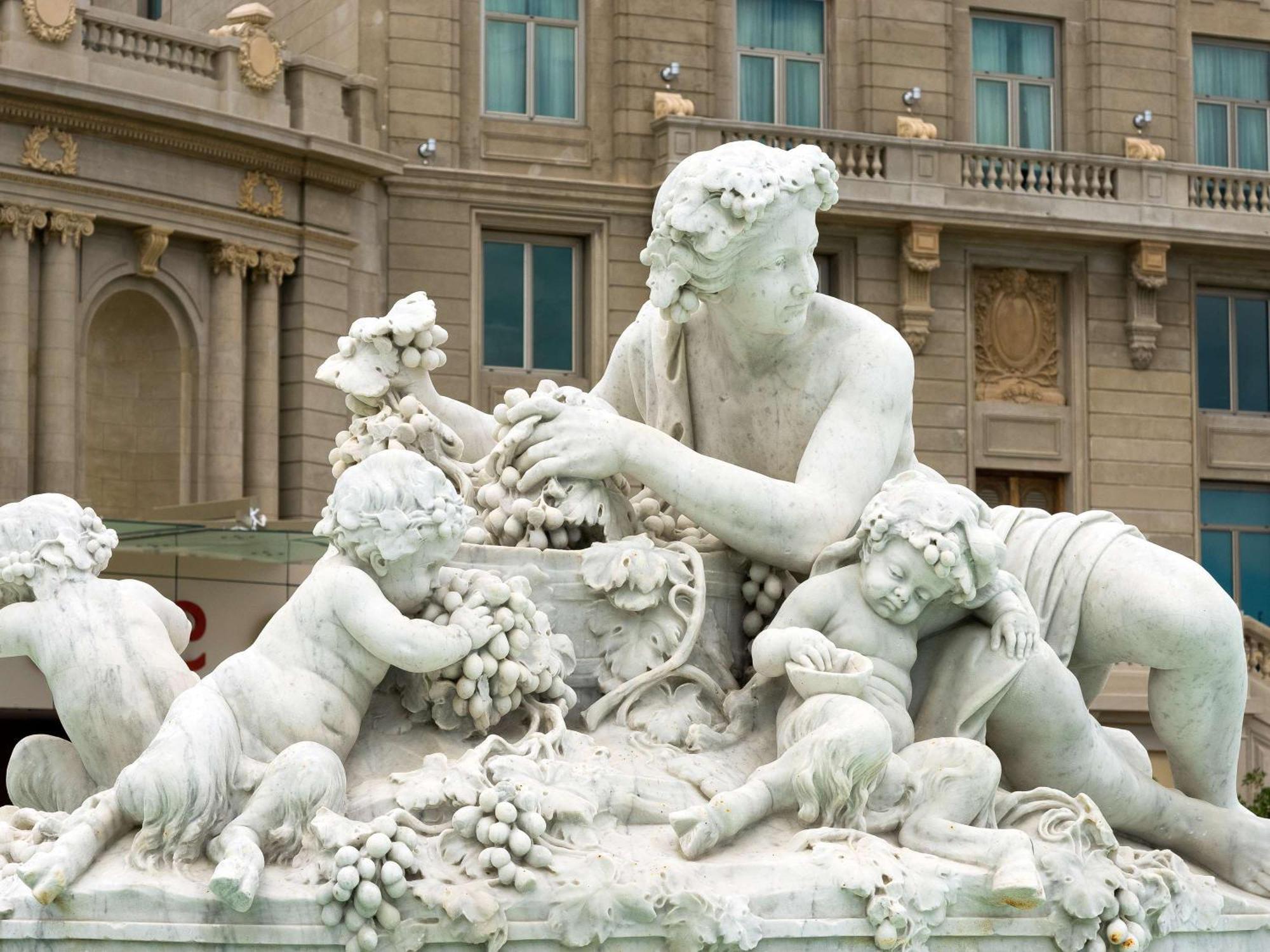 Sofitel Montevideo Casino Carrasco & Spa Экстерьер фото Fountain of the Three Graces